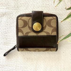 🌿 COACH Signature Canvas Small Snap Closure Fold Wallet
